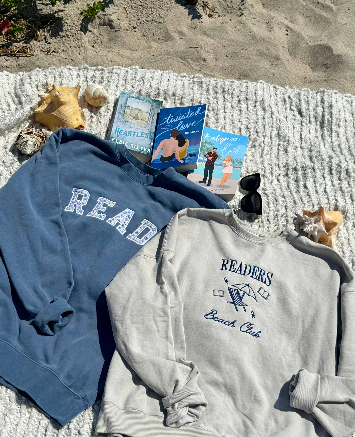 READ Seashell Sweatshirt
