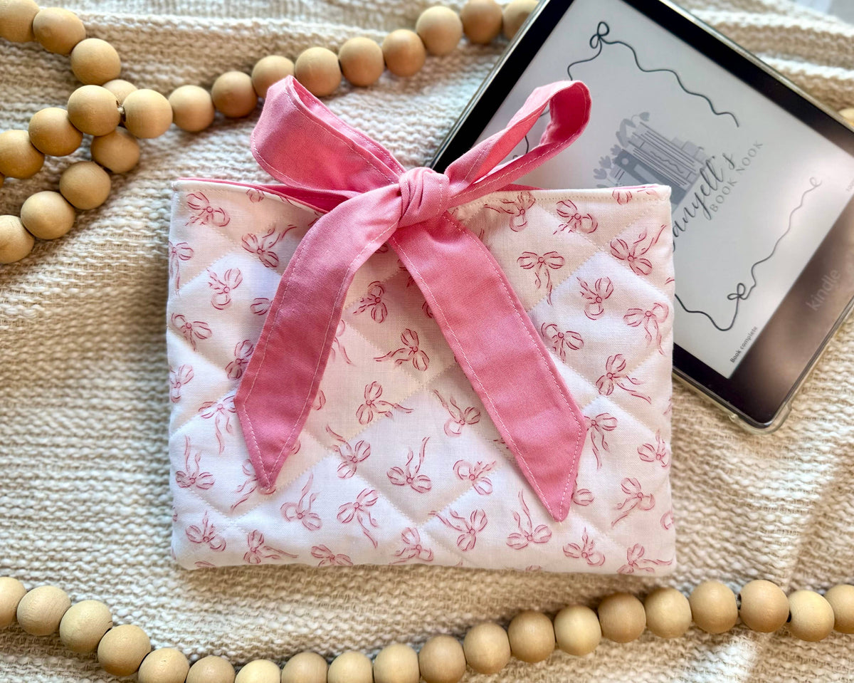 Pink Bows Quilted Kindle/E-Reader Sleeve