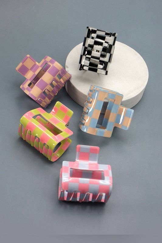 CHECKER HAIR CLAW CLIPS
