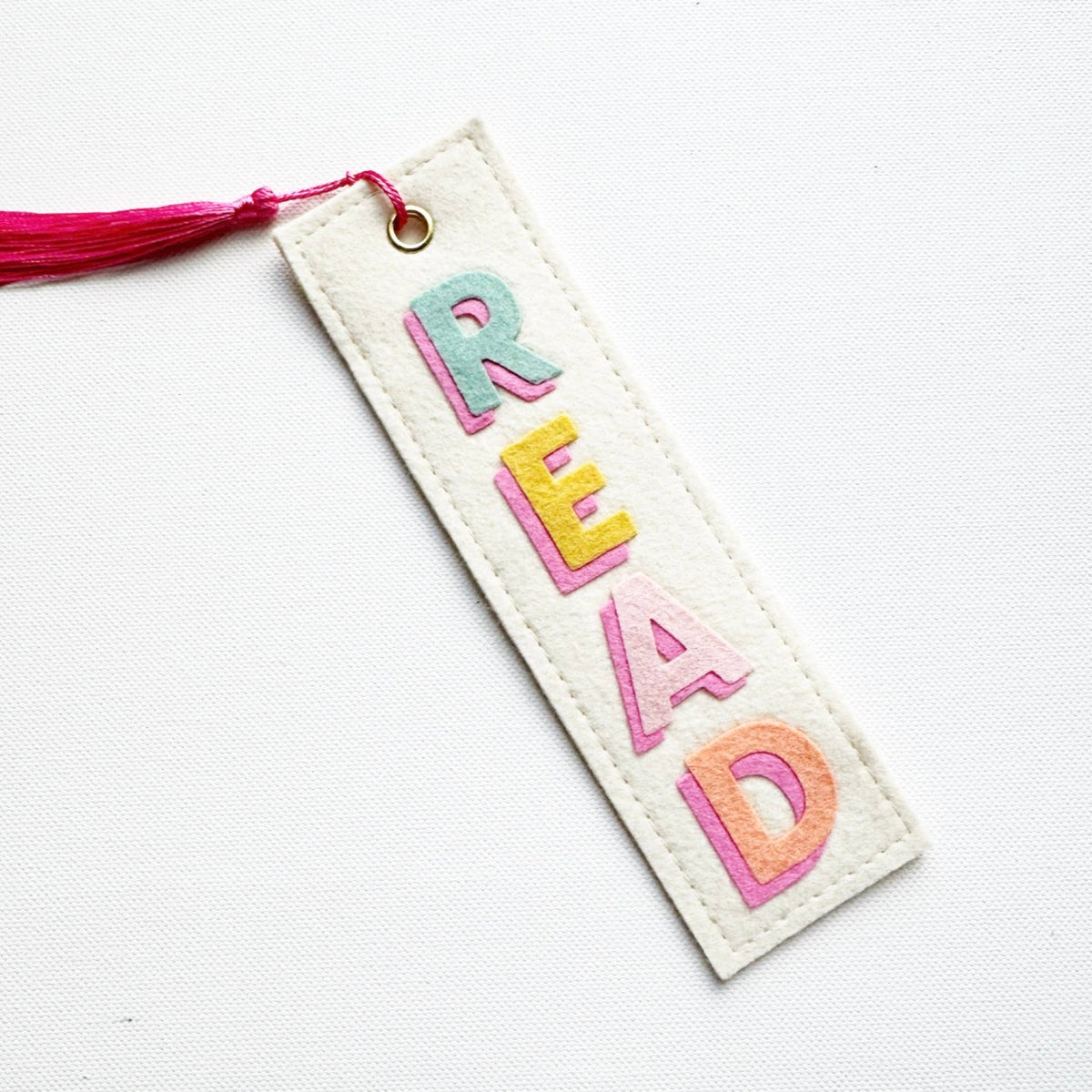 READ Bookmark Pink