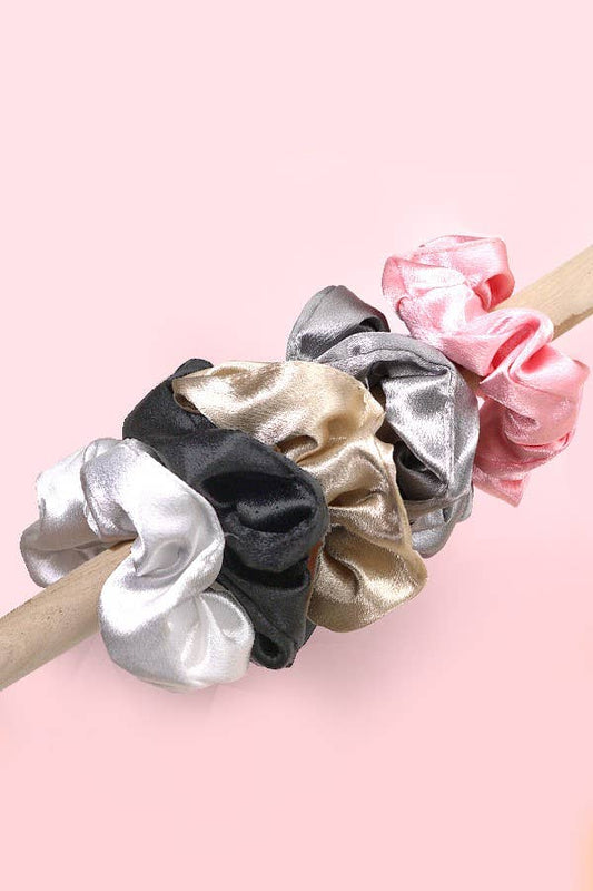 SILK SCRUNCHIES