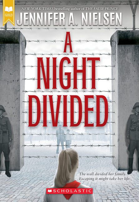 A Night Divided (Scholastic Gold) - Ingram